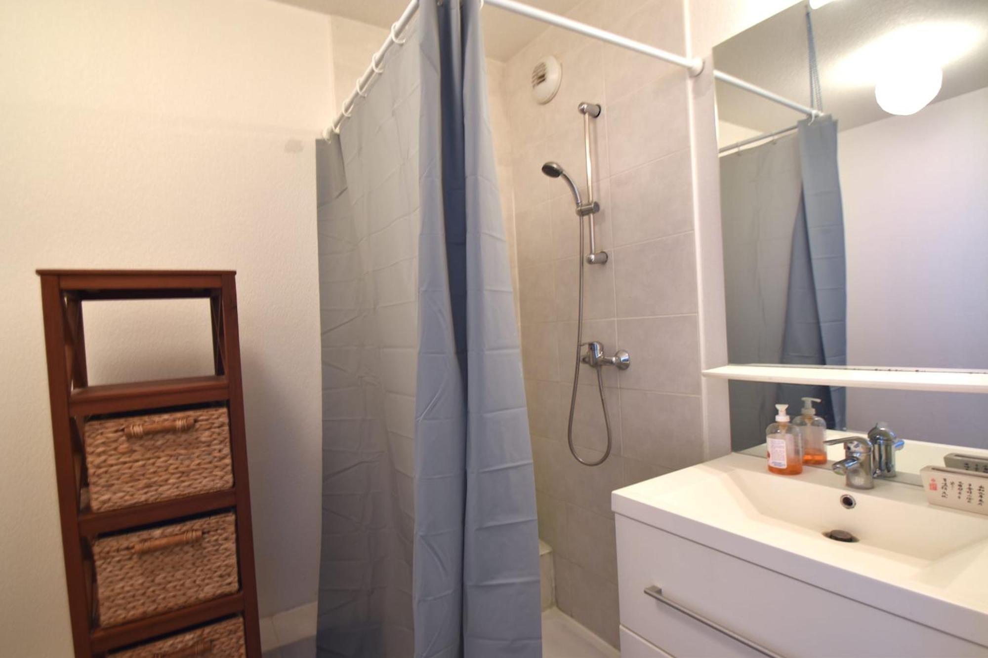 Studio Gare St Roch 1Er Etage - Air Rental Montpellier Exterior foto